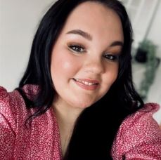 Chloe Hallworth