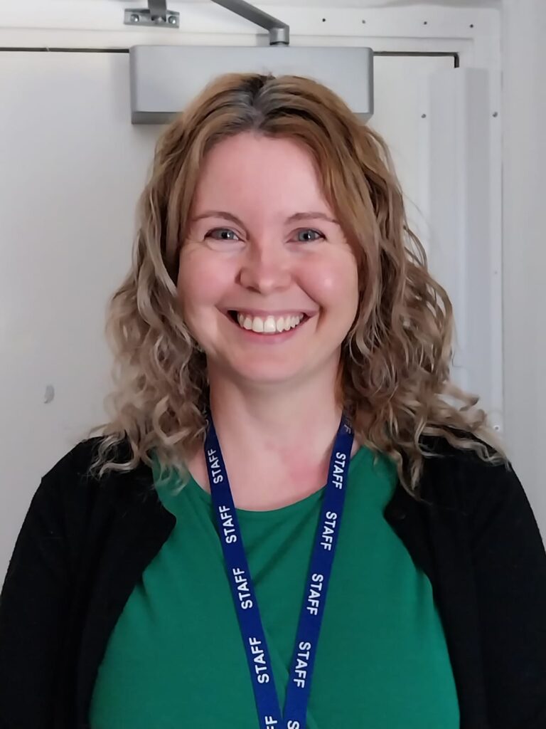Lowri Bartlett