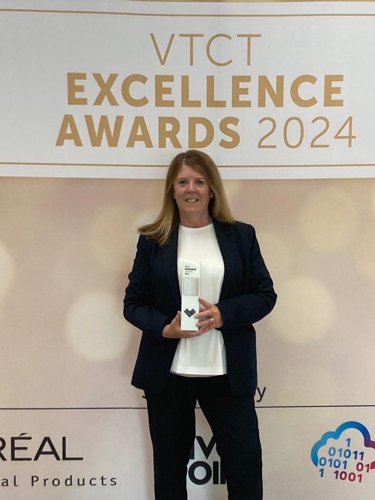 Gill Mason accepting VTCT award