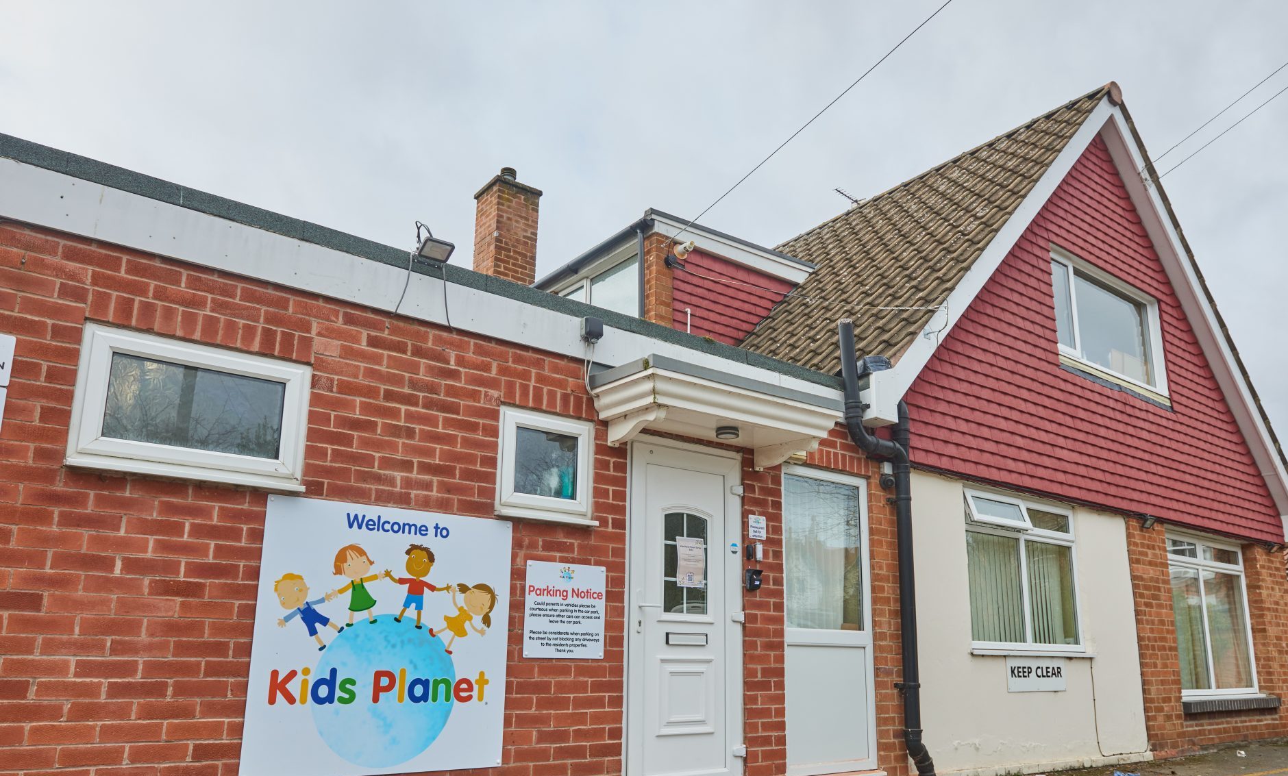 Vibrant Kids Planet Lowdham daycare is a community-centered nursery with outdoor space with an expert team